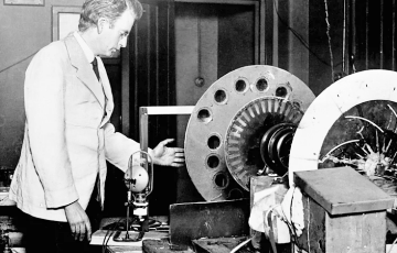 Кто стал первым человеком на экране телевизора?